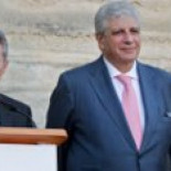 El PSOE denuncia el reparto de ramos en las iglesias con el logo del PP