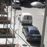 Un policia de Puigcerdà se multa a si mismo por tener el coche mal aparcado (CA)