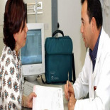 La sanidad pública deja a 180.000 personas sin asistencia gratuita