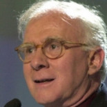 Teddy Bautista ordena el control de Twitter y Facebook