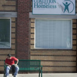 43 millones de estadounidenses comen de los cupones de alimentos [ENG]