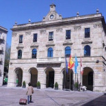 ¿Por qué no reducimos el número de concejales a la mitad?