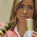 La empresa fabricante de las bombas de racimo reclama 40 millones al Gobierno