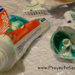 ¿Cómo son los dentífricos multicolores por dentro?