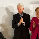 Angela Merkel quiere que se unifiquen la jubilación y las vacaciones en la Unión Europea