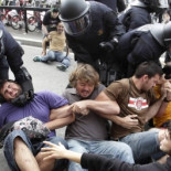 Vídeo del momento de la carga en Acampada Barcelona