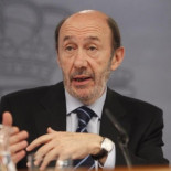 Rubalcaba analizará con la Policía las peticiones para desalojar Sol