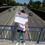 "No tengo carné de conducir, y ya llevo 1.700 euros en multas"