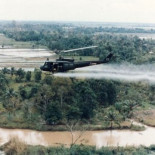 Un arma de la era de Vietnam, el Agente Naranja, está siendo usado para devastar el Amazonas [EN]