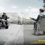 ¿Por qué los motoristas o los camioneros se saludan en la carretera?