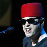 Santiago Auserón lanza un comunicado contra la SGAE