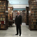 La RAE: "El Diccionario no puede ser políticamente correcto, la lengua sirve para amar e insultar"