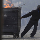 Primer desalojo por los disturbios a la familia de un adolescente procesado