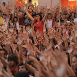 El 15-M deja huella en sólo tres meses de vértigo