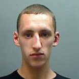 Dos jóvenes ingleses, condenados a 4 años de cárcel por promover revueltas en Facebook [ENG]