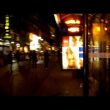 Carga policial y aplausos de los JMJ