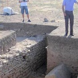 Hallado en un "estado de conservación excepcional" un templo imperial en el foro romano de Cástulo datado del año II d.C