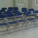 Cuatro colegios de Sevilla abrieron sin muebles en las aulas