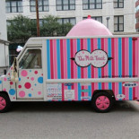 Ya circula el primer “camión-teta”, una unidad móvil de lactancia para que las madres puedan amamantar en la calle