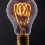 Tocomocho y calambrazo: el fraude de las tarifas eléctricas