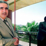 La Diputación de Sevilla se gasta 540.000 euros en un libro de los alcaldes de la provincia