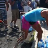 Se evacúa a la población de La Restinga al campo de fútbol