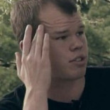 Un estudiante gay  cuenta como su propio padre lo sometió a torturas para volverlo heterosexual