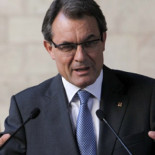 Mas ficha a un asesor para asuntos internacionales con sueldo de director general