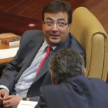 Fernandez Vara ocultó una factura de 500.000 euros por una web oficial que ya no funciona