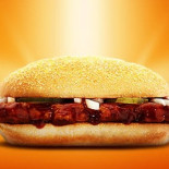 Si eres fan del McRIB será mejor que no leas esto