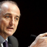 Sebastián hace añicos el mensaje 'verde' de Rubalcaba al ahogar a la eólica