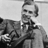 Dios es la respuesta. ¿Cuál era la pregunta?