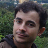 Miembro de Democracia Real Ya! explica la Democracia 4.0 a Felipe González