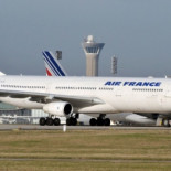 Un avión de Air France vuela sin 30 tornillos después de pasar una revisión