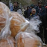 En Hungria no tener domicilio es ahora ilegal y esta penado con multas o carcel  [ENG]