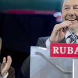 Zapatero, indignado con la publicación del artículo de los exaltos cargos del PSOE