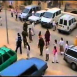 Colonos apedrean a niños palestinos en Hebrón