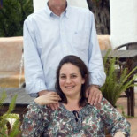 La docente despedida por casarse con un divorciado gana la batalla