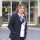 Una funcionaria va a trabajar enferma para que no le quiten el dinero de la baja