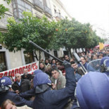 Carga policial ante el Ayuntamiento de Jerez