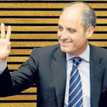 La renta por habitante de la Comunidad se desploma durante la etapa de Camps.