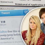 Les prohíben la entrada en EE UU porque bromearon en Twitter sobre "destruir América"  [EN]