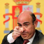 De Guindos presenta una reforma financiera de 50 000 millones de euros