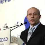 Wert apuesta por vincular más las becas al rendimiento del alumno