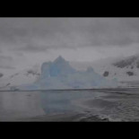 Desplome de un iceberg en la Antártida