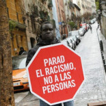 "Soy legal, pero la Policía me pide los papeles una vez a la semana"