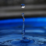 Crean la primera molécula artificial que descompone el agua tan rápido como la naturaleza