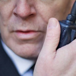 Lío con la reducción de escoltas: jueces, fiscales y altos cargos no quieren dejar el 'chollo'