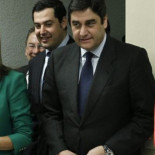 Echániz: "Las medicinas van a ser solo ocho euros: son cuatro cafés"