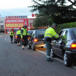 Multan por conducir hablando con el móvil a un sordomudo de nacimiento